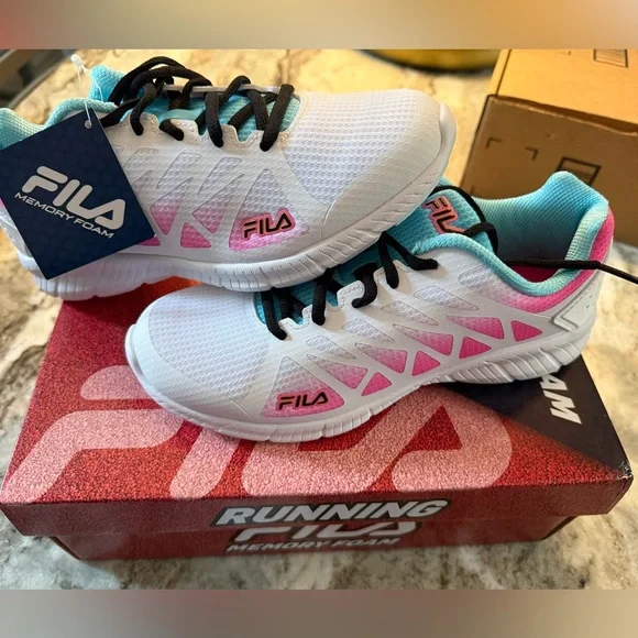 Fila | Shoes | Nwt Fila Womens White And Pink Running Shoes  display picture 2